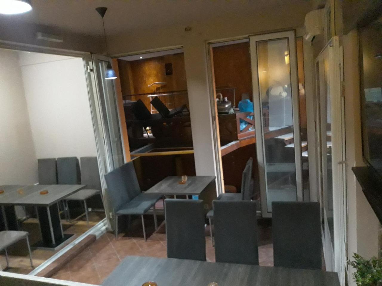 Antonio Rooms Ni Exterior foto
